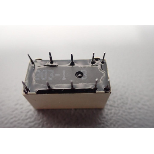 SIEMENS V23042-B2203-B101