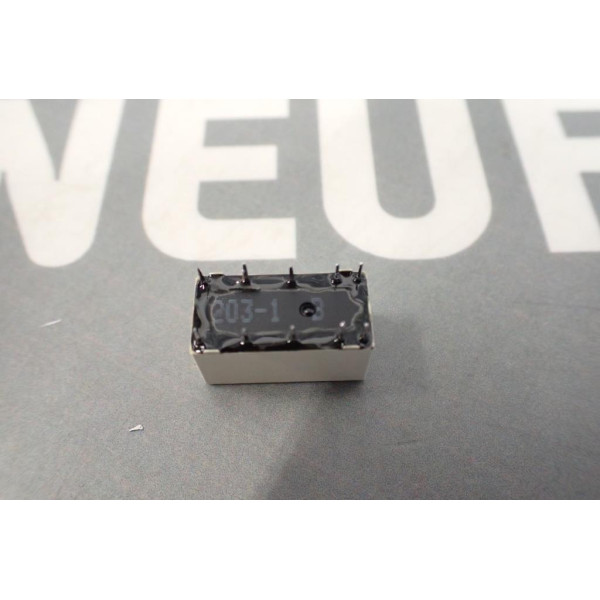 SIEMENS V23042-B2203-B101
