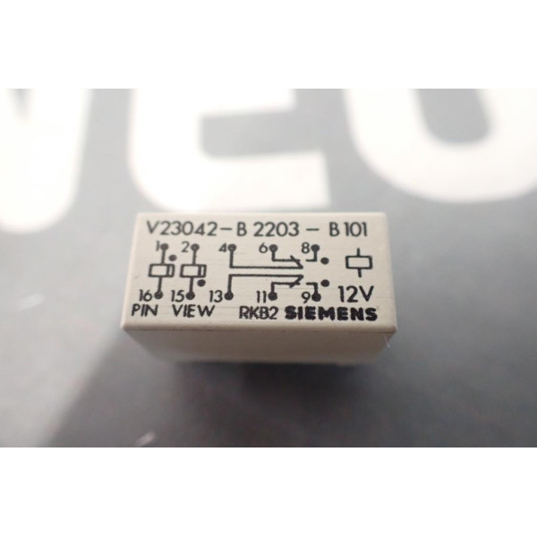 SIEMENS V23042-B2203-B101