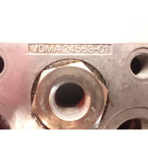 FESTO VDMA24563-01