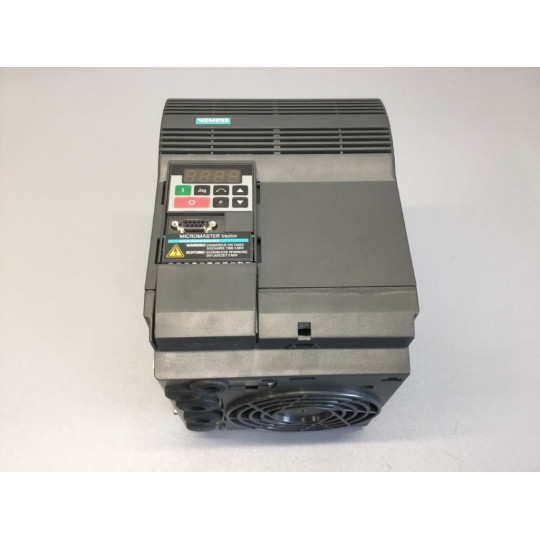 SIEMENS  6SE32210DC40