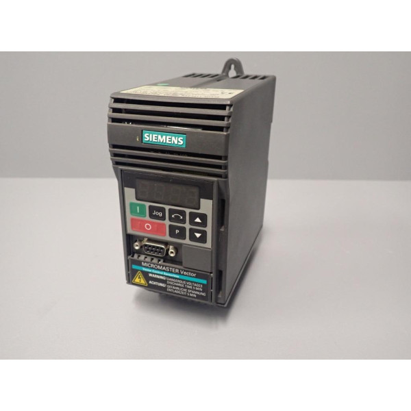 SIEMENS 6SE3211-4DA40