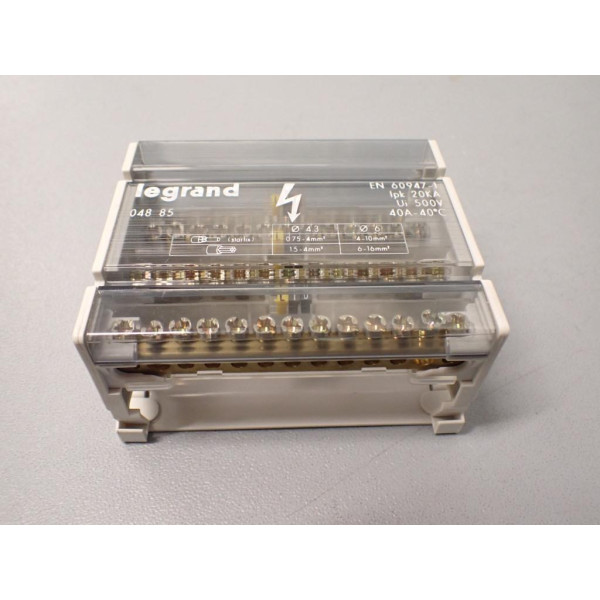 LEGRAND  04885