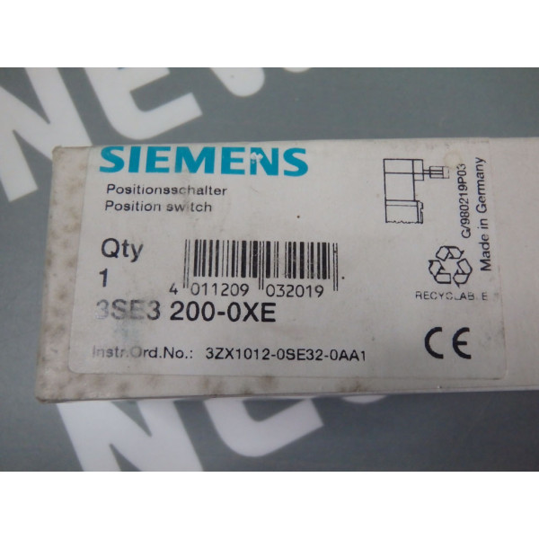 SIEMENS 3SE3200-0XE