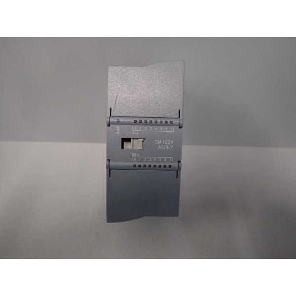SIEMENS  6ES7223-1QH30-0XB0