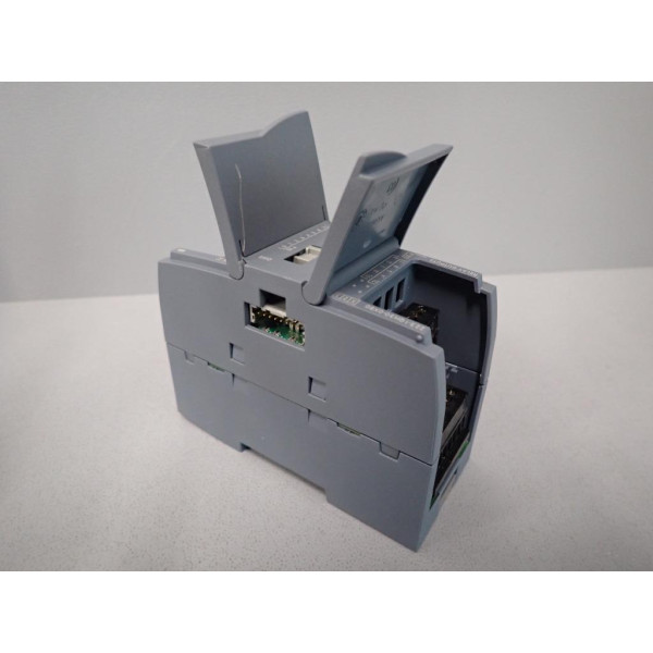 SIEMENS  6ES7223-1QH30-0XB0
