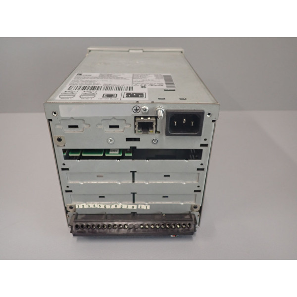 EUROTHERM 6100A/U06/XXX/PANEL/NOLCK/SLV/VH/NOITPS/XXXXXX/032M.....