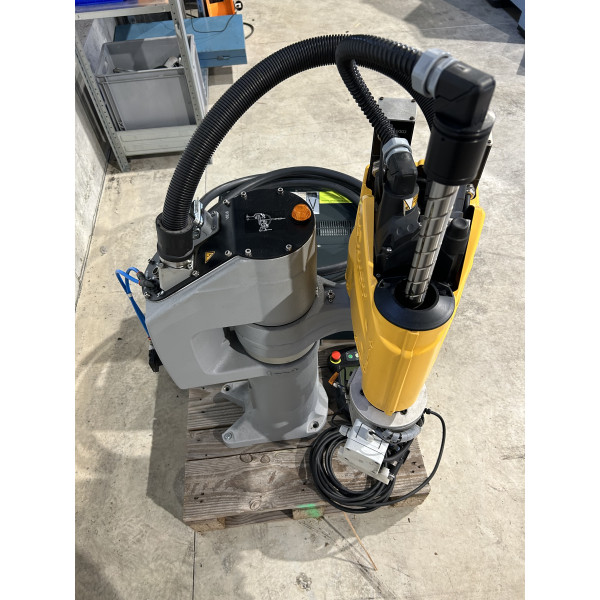 STAUBLI  ROBOT SCARA TS40- CS8C