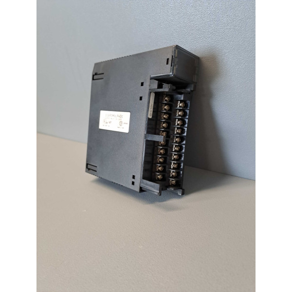 GE FANUC IC693MDL940