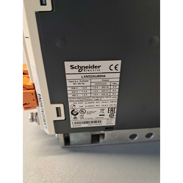 SCHNEIDER LXM32AU60N4