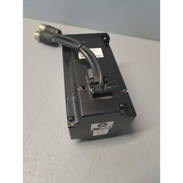 YASKAWA  SGMAH08AAA61DOY