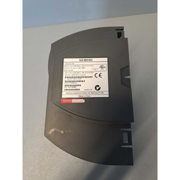 SIEMENS  PLASTIC 6SL32105BB215UV0