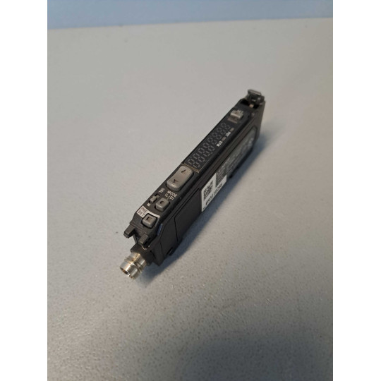 KEYENCE LVN11CP
