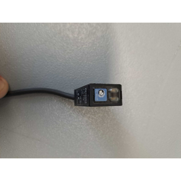 KEYENCE  PZM62P