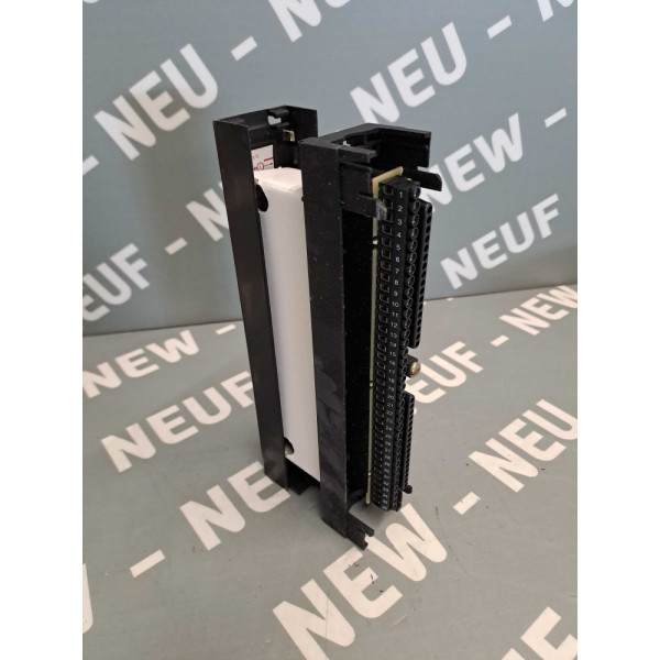 TÉLÉMÉCANIQUE  TSXBLK8