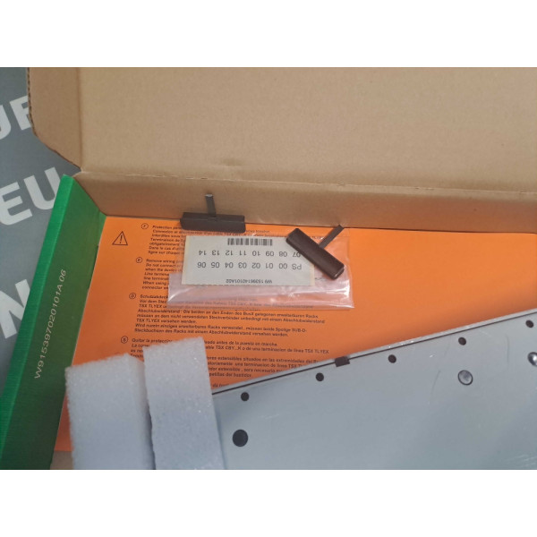 SCHNEIDER  TSXRKY8EX