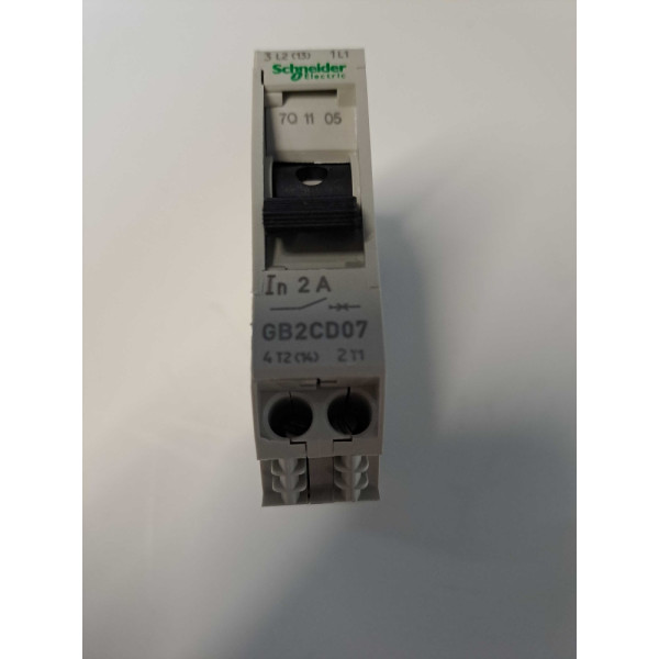 SCHNEIDER  GB2CD07