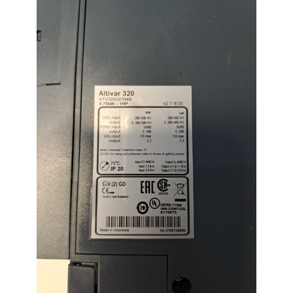 SCHNEIDER  ATV320U07N4B