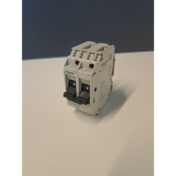 SCHNEIDER  GB2DB07