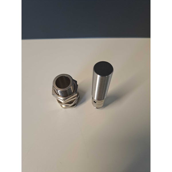 BALLUFF  BES0496