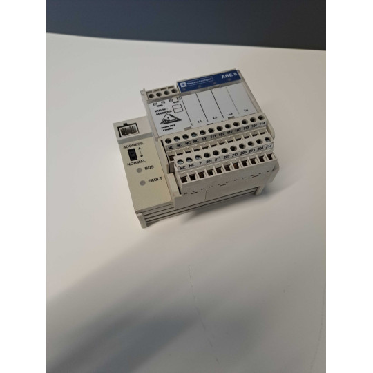 TÉLÉMÉCANIQUE  ABE8S40SB00