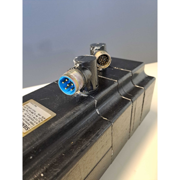 SIEMENS  1FK60636AF711AG0