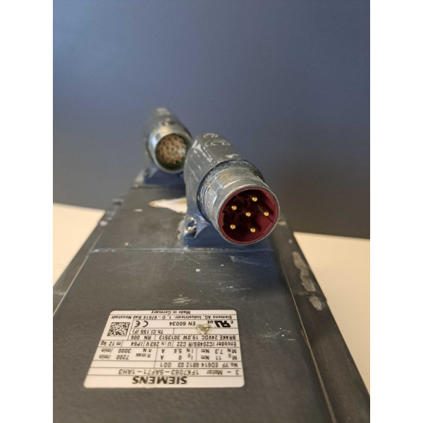 SIEMENS  1FK70635AF711AH3