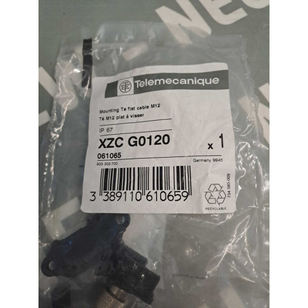 TÉLÉMÉCANIQUE  XZCG0120