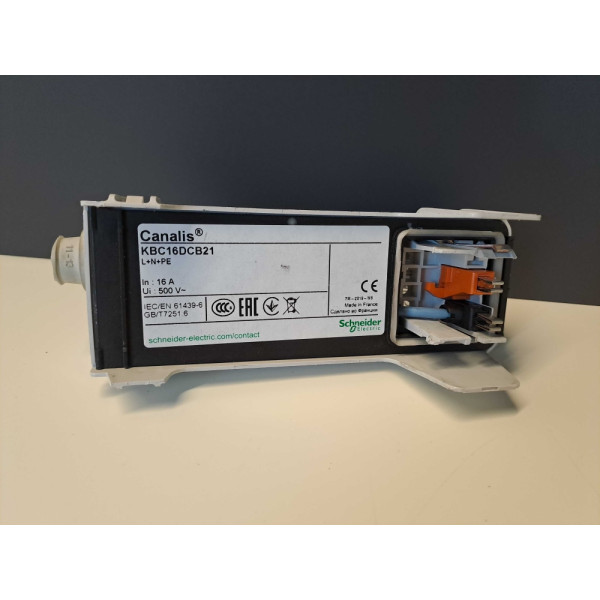 SCHNEIDER  KBC16DCB21