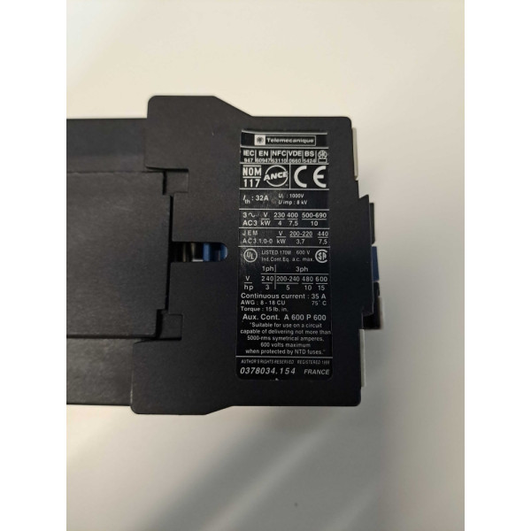 TÉLÉMÉCANIQUE  LP1D1810BD