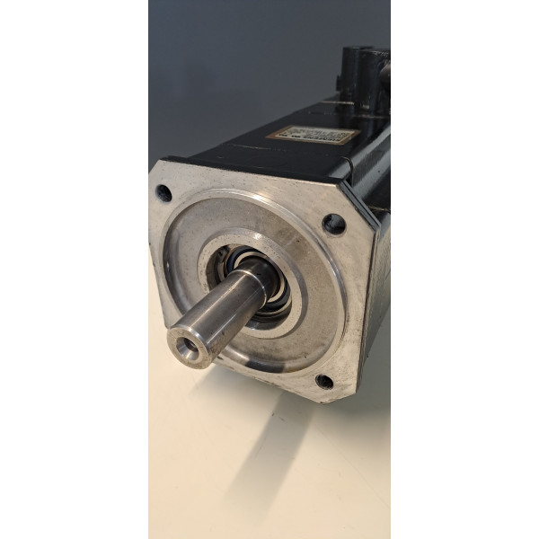 SIEMENS  1FK60636AF711AG0