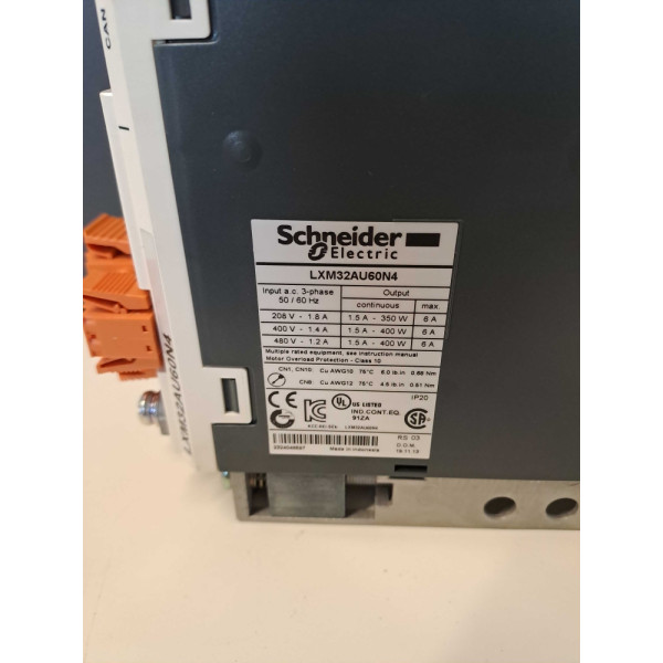 SCHNEIDER  LXM32AU60N4 + BSH0553P01A2A + CABLES