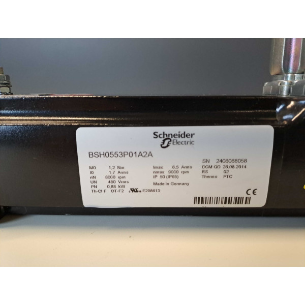 SCHNEIDER  LXM32AU60N4 + BSH0553P01A2A + CABLES
