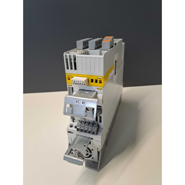 LENZE  E84AVTCE3024SBS