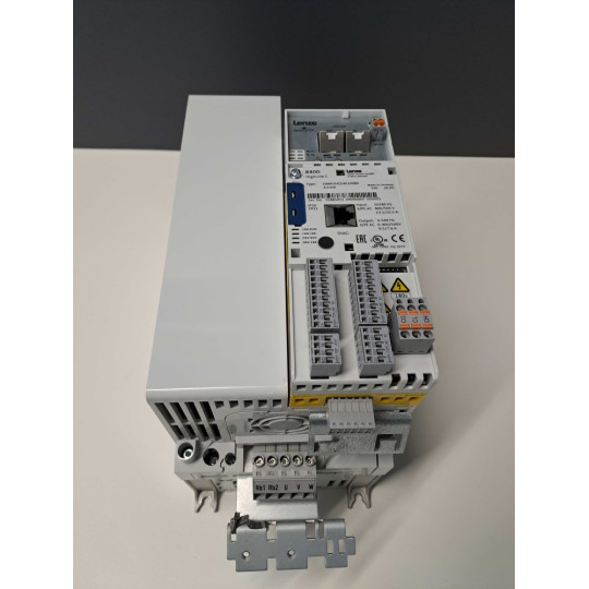 LENZE E84AVHCE4024SB0