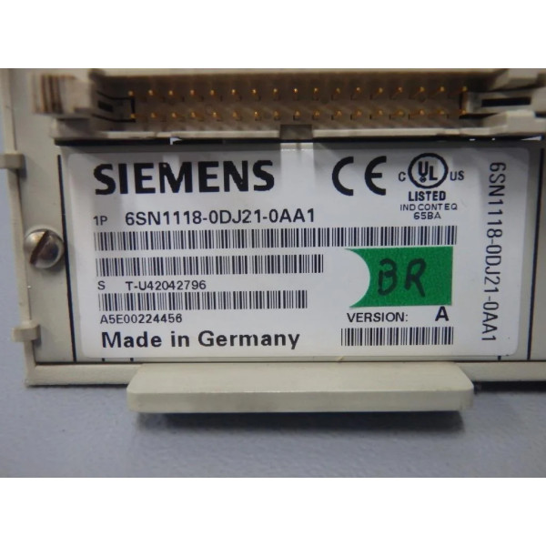 SIEMENS 6SN1118-0DJ21-0AA1