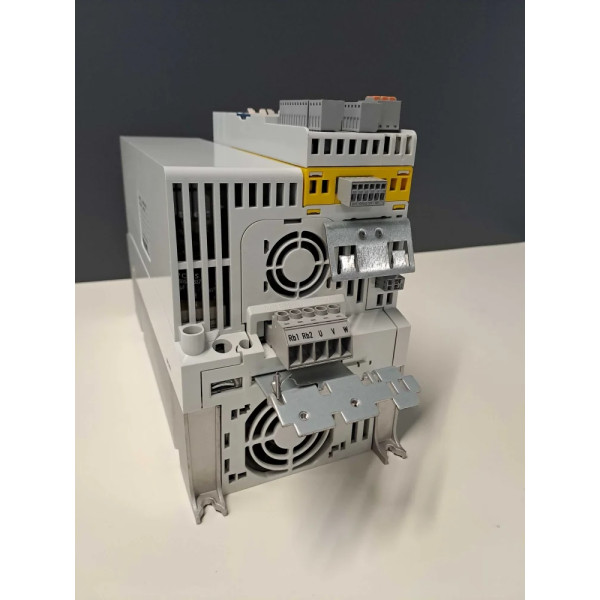 LENZE  E84AVHCE4024SB0