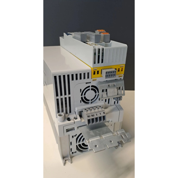 LENZE  E84AVTCE4024SB0