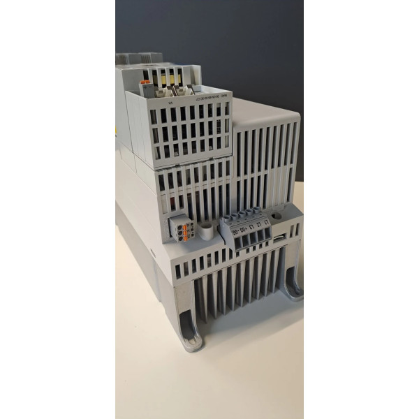 LENZE  E84AVTCE4024SB0