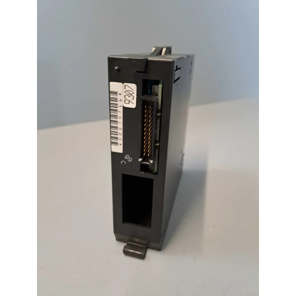 GE FANUC  IC693MDL940