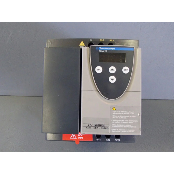 TÉLÉMÉCANIQUE  ATV11HU29M2E