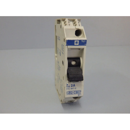 TÉLÉMÉCANIQUE  GB2-CB07