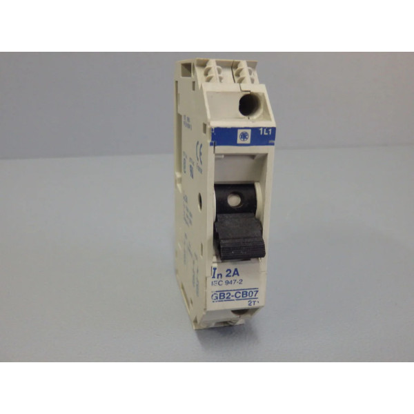 TÉLÉMÉCANIQUE  GB2-CB07