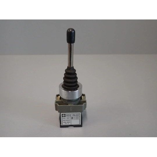 TÉLÉMÉCANIQUE  XD2-PA22