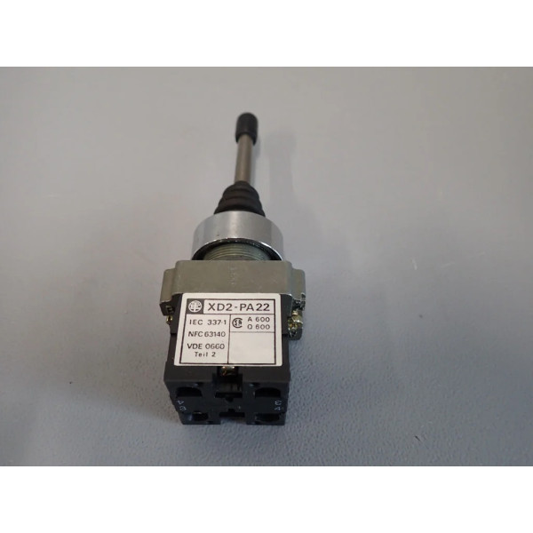 TÉLÉMÉCANIQUE  XD2-PA22