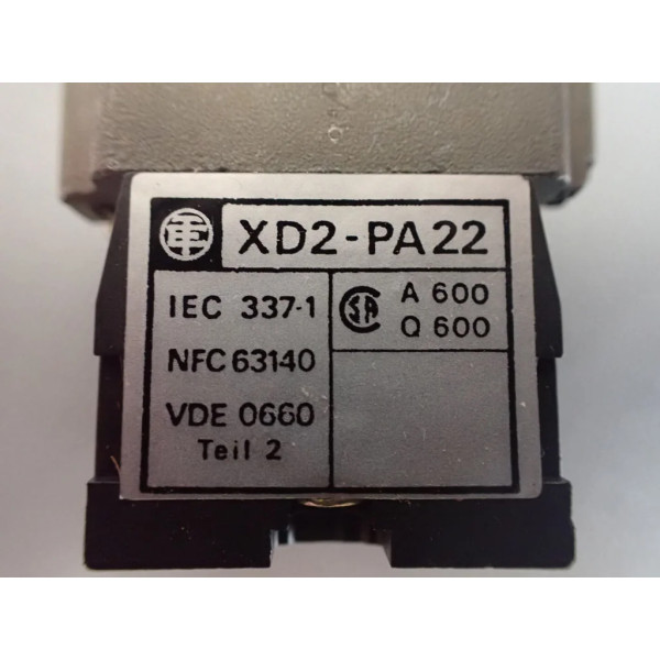 TÉLÉMÉCANIQUE  XD2-PA22