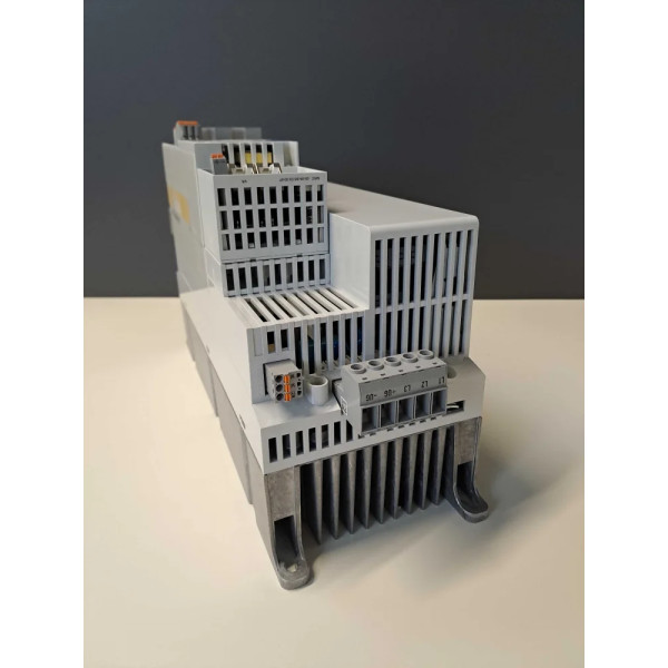 LENZE  E84AVTCE7524SB0