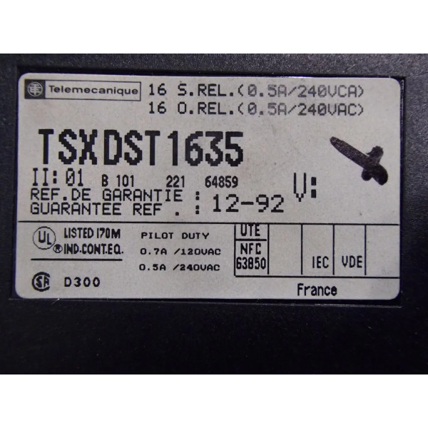 TÉLÉMÉCANIQUE  TSXDST1635