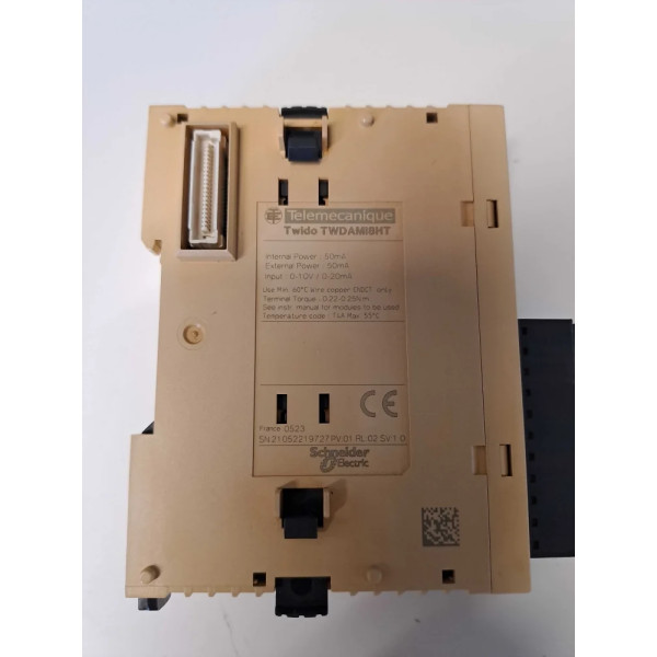 TÉLÉMÉCANIQUE  TWDAMI8HT