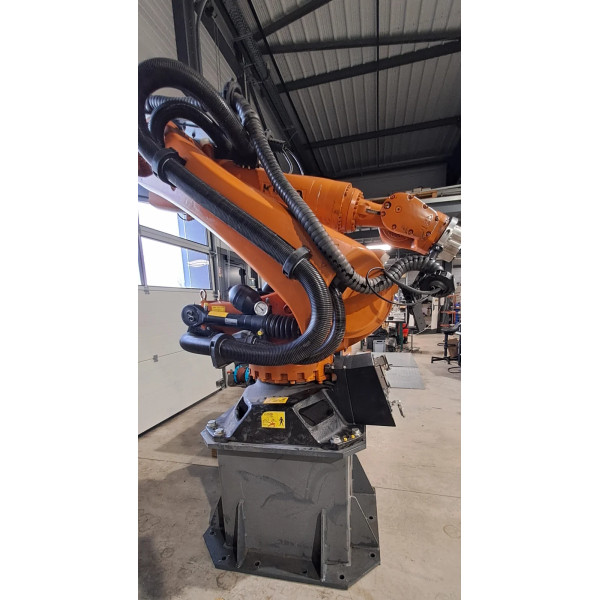 KUKA KR90 R2700 PRO